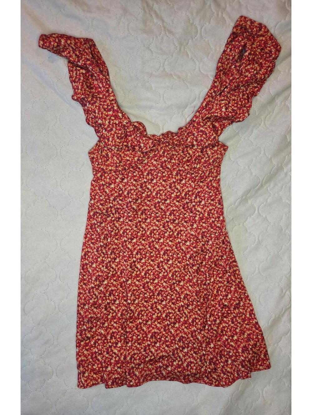 Red Floral Ruffle Sleeve Dress- kimchi blue size small